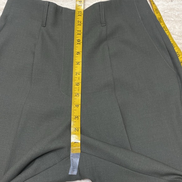 Beautiful Cache Greenish color Suit, Excellent Condition, absolutely no flaws, - Picture 14 of 16